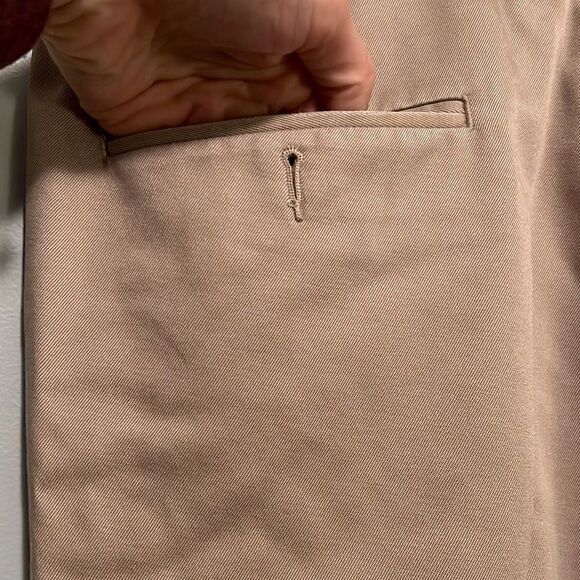 Dockers Men's Khaki Classic Fit Flat Front Career Work Dress Pants W38 L29 - Picture 4 of 10